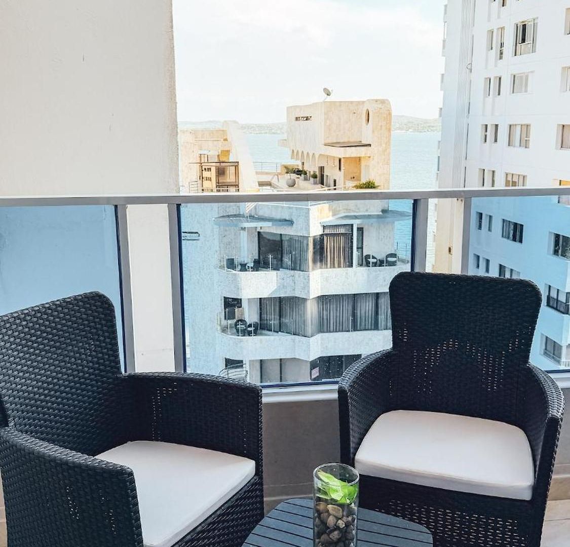 Apartamento Apto Frente Al Mar - Piso 10 - Piscina - El Laguito *